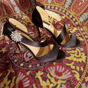 NWOT Erijunor black satin strappy heels with rhinestone accent